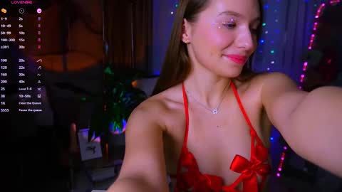 Snapshot of sweet__kitty__11 chatting on 02.13.26 kitty online show from 02.13.26