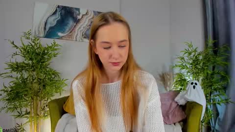 Monica  GTM 3MoTuWeFrSa 500pm-1000pm  online show from 10.30.25