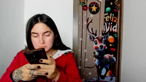 Snapshot of sweet__suck69bitch chatting on 01.21.25 sweet__suck69bitch online show from 01.21.25