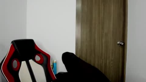 Snapshot of sweet__suck69bitch chatting on 02.17.25 sweet__suck69bitch online show from 02.17.25