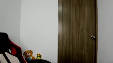 Snapshot of sweet__suck69bitch chatting on 02.21.25 sweet__suck69bitch online show from 02.21.25