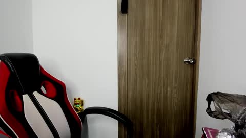 Snapshot of sweet__suck69bitch chatting on 03.04.25 sweet__suck69bitch online show from 03.04.25