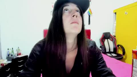 Snapshot of sweet__suck69bitch chatting on 05.04.26 sweet__suck69bitch online show from 05.04.26