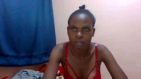 Snapshot of sweet_adora chatting on 02.04.25 sweet_adora online show from 02.04.25