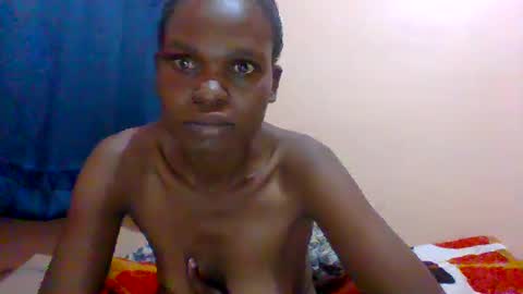 Snapshot of sweet_adora chatting on 02.05.25 sweet_adora online show from 02.05.25