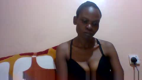 Snapshot of sweet_adora chatting on 02.15.25 sweet_adora online show from 02.15.25