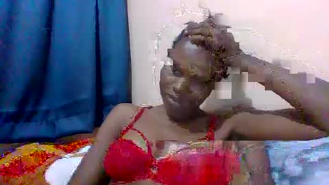 Snapshot of sweet_adora chatting on 02.19.25 sweet_adora online show from 02.19.25