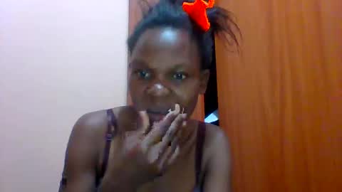 Snapshot of sweet_adora chatting on 02.24.25 sweet_adora online show from 02.24.25