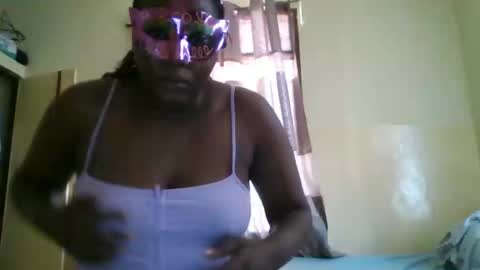 Snapshot of sweet_adora chatting on 02.11.26 sweet_adora online show from 02.11.26