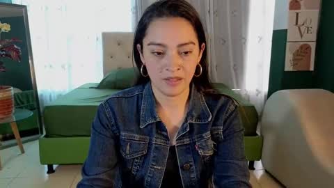 Snapshot of sweet_ahinara chatting on 02.05.25 sweet_ahinara online show from 02.05.25