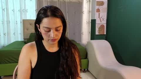 Snapshot of sweet_ahinara chatting on 02.08.25 sweet_ahinara online show from 02.08.25