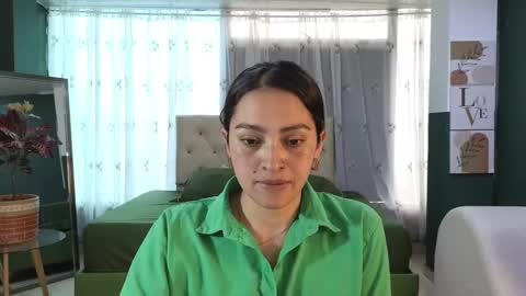 Snapshot of sweet_ahinara chatting on 02.14.25 sweet_ahinara online show from 02.14.25