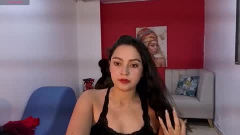 Snapshot of sweet_ahinara chatting on 10.15.25 sweet_ahinara online show from 10.15.25