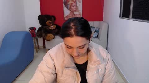 Snapshot of sweet_ahinara chatting on 10.20.25 sweet_ahinara online show from 10.20.25