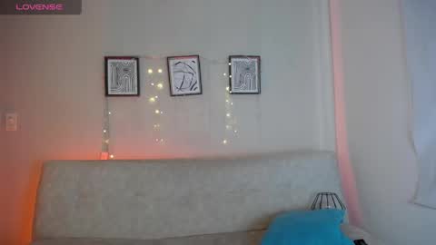 Bella Valery online show from 04.30.26