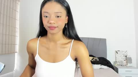 Snapshot of sweet_brunette88 chatting on 07.22.26 sweet_brunette88 online show from 07.22.26