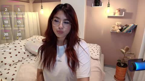 Snapshot of sweet_cami1 chatting on 12.20.24 Camila online show from 12.20.24