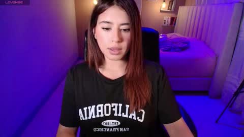 Snapshot of sweet_cami1 chatting on 03.10.25 Camila online show from 03.10.25