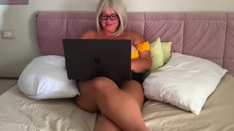 Snapshot of sweet_car0line_ chatting on 07.26.26 Caroline online show from 07.26.26