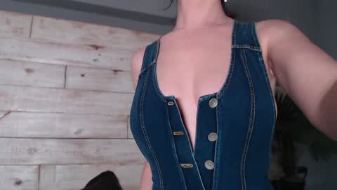 Chantelle online show from 01.13.25