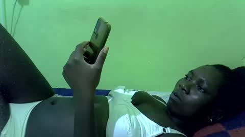 Snapshot of sweet_cherie1 chatting on 02.14.26 sweet_cherie1 online show from 02.14.26