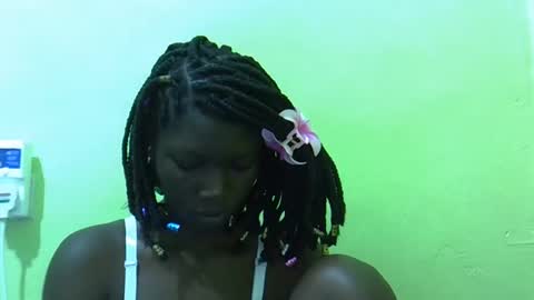 Snapshot of sweet_cherie1 chatting on 05.10.26 sweet_cherie1 online show from 05.10.26