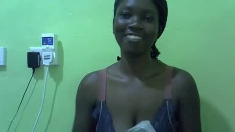 Snapshot of sweet_cherie1 chatting on 05.16.26 sweet_cherie1 online show from 05.16.26