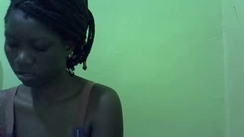 Snapshot of sweet_cherie1 chatting on 05.16.26 sweet_cherie1 online show from 05.16.26