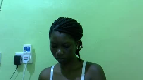 Snapshot of sweet_cherie1 chatting on 05.19.26 sweet_cherie1 online show from 05.19.26