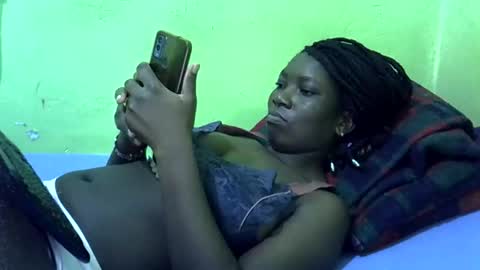 Snapshot of sweet_cherie1 chatting on 05.23.26 sweet_cherie1 online show from 05.23.26