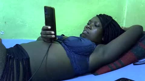 Snapshot of sweet_cherie1 chatting on 05.25.26 sweet_cherie1 online show from 05.25.26
