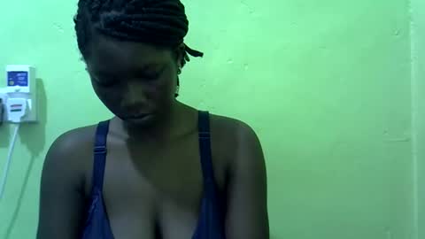 Snapshot of sweet_cherie1 chatting on 05.26.26 sweet_cherie1 online show from 05.26.26