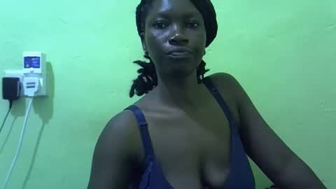 Snapshot of sweet_cherie1 chatting on 05.26.26 sweet_cherie1 online show from 05.26.26