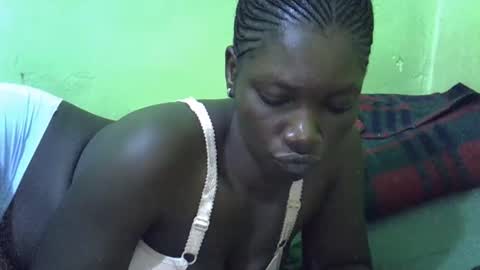 Snapshot of sweet_cherie1 chatting on 06.01.26 sweet_cherie1 online show from 06.01.26