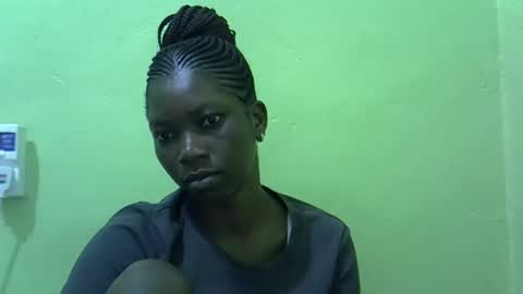 Snapshot of sweet_cherie1 chatting on 06.03.26 sweet_cherie1 online show from 06.03.26