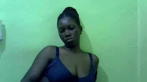 Snapshot of sweet_cherie1 chatting on 06.12.26 sweet_cherie1 online show from 06.12.26