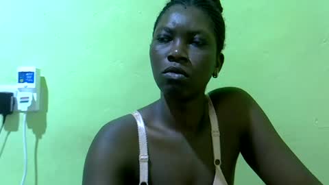 Snapshot of sweet_cherie1 chatting on 06.21.26 sweet_cherie1 online show from 06.21.26