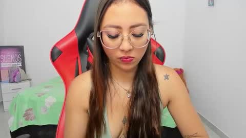 Snapshot of sweet_coral_ chatting on 02.11.26 sweet_coral_ online show from 02.11.26