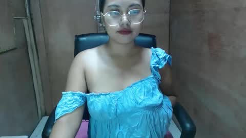 Snapshot of sweet_czylle chatting on 03.21.26 sweet_czylle online show from 03.21.26