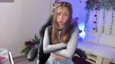 Snapshot of sweet_daniiela chatting on 09.14.25 IM Dani online show from 09.14.25