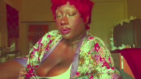 SweetDahlia online show from 09.27.25