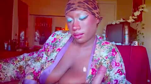 SweetDahlia online show from 10.25.25