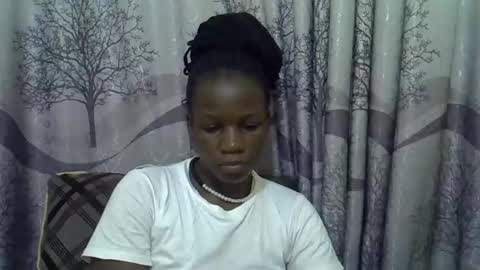 Snapshot of sweet_elisa001 chatting on 05.05.26 Edah online show from 05.05.26