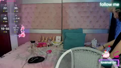  emmili  online show from 04.30.26