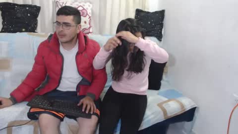 Snapshot of sweet_fantasy_couple chatting on 12.31.24 sweet_fantasy_couple online show from 12.31.24