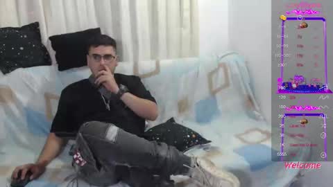 Snapshot of sweet_fantasy_couple chatting on 01.18.25 sweet_fantasy_couple online show from 01.18.25