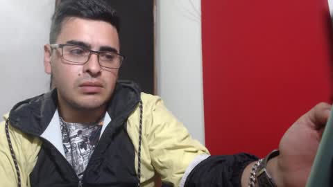 Snapshot of sweet_fantasy_couple chatting on 01.29.25 sweet_fantasy_couple online show from 01.29.25