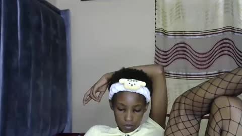 sweet_freaky online show from 06.05.26
