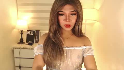 Snapshot of sweet_hoelly chatting on 01.17.25 Slutty Shannel online show from 01.17.25