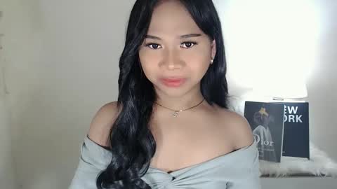 Snapshot of sweet_hoelly chatting on 03.02.25 Slutty Shannel online show from 03.02.25